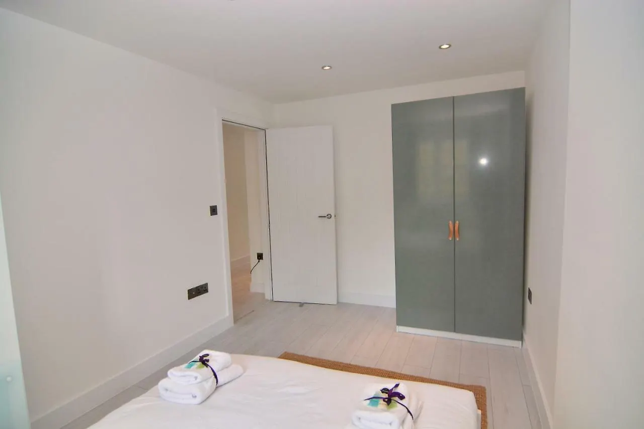 Apartment Wharf - Macarena Apartments London 0*,  United Kingdom