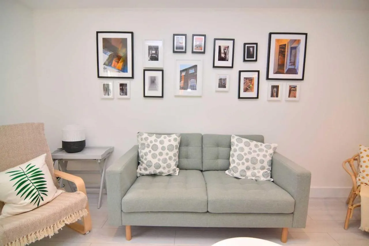 Apartment Wharf - Macarena Apartments London 0*,  United Kingdom