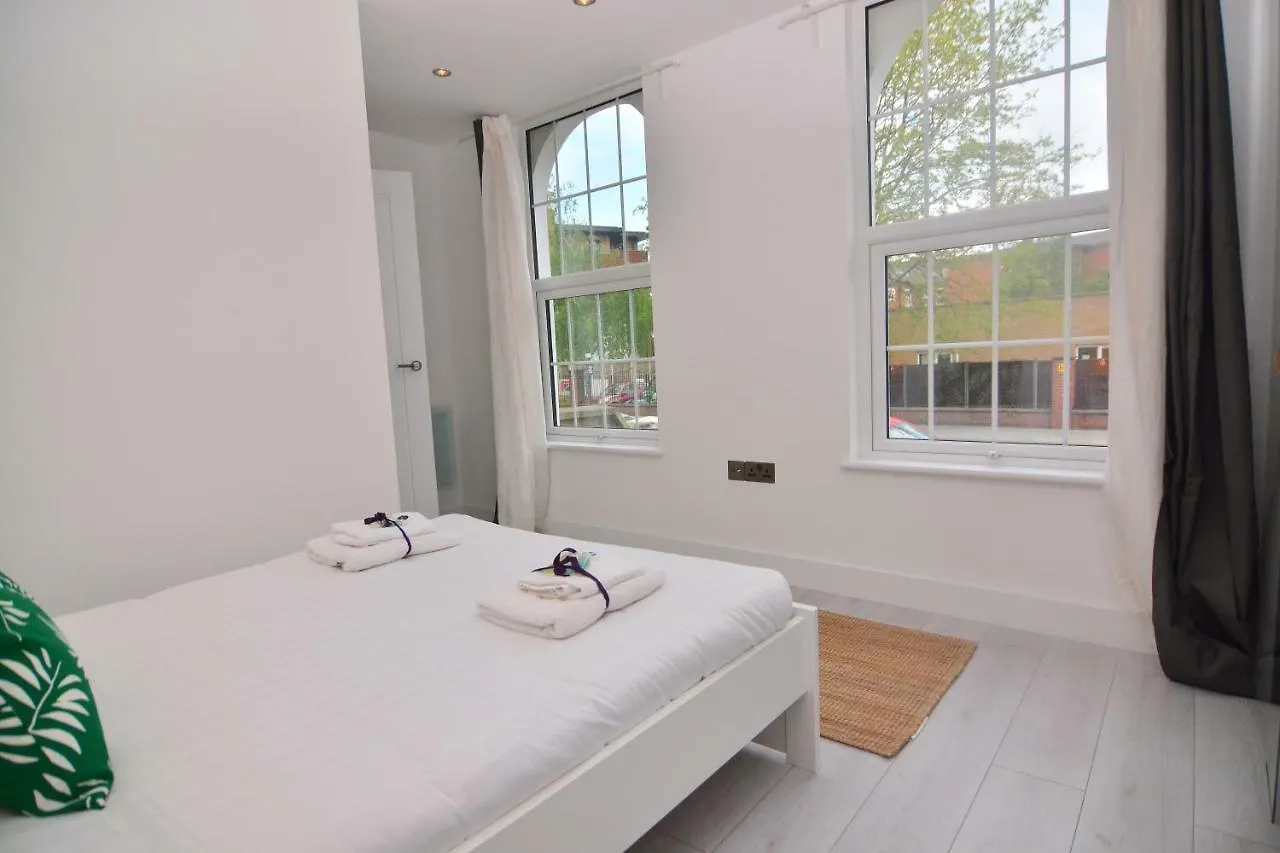 Apartment Wharf - Macarena Apartments London
