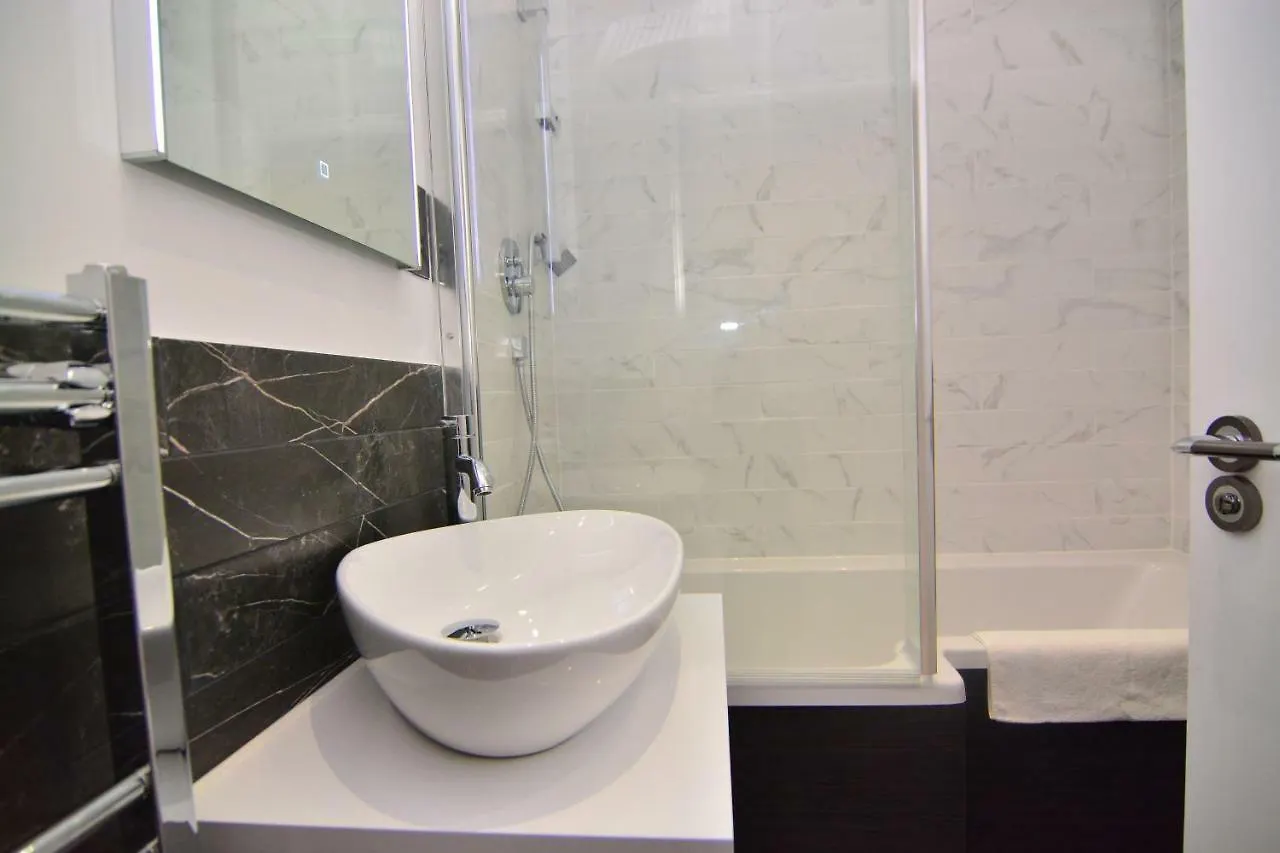 Apartment Wharf - Macarena Apartments London