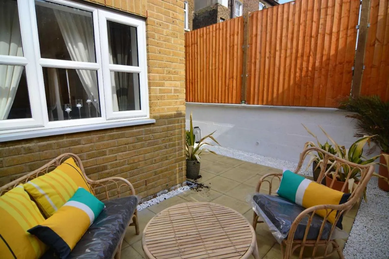 Apartment Wharf - Macarena Apartments London